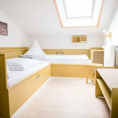 Allmanns-kroog 3* Sterup