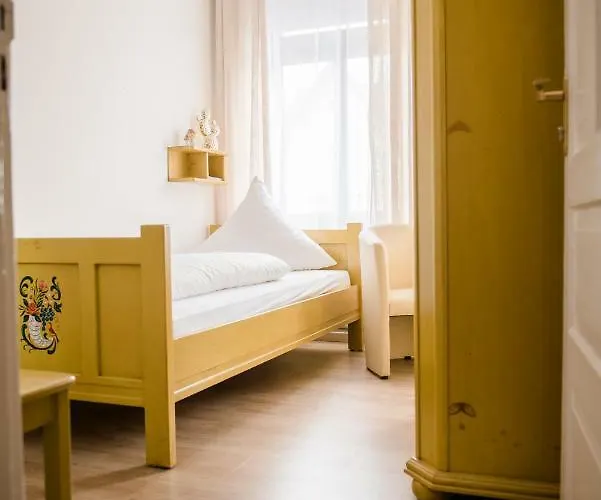 Allmanns-kroog Hotel 3*